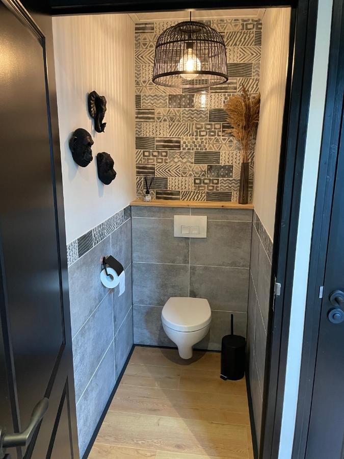 De Heerlykheid Wemeldinge, Vlak Bij Strand En Bos, Ruime Vakantiewoning Met Eigen Patio In De Karakteristieke Dorpsstraat Bagian luar foto